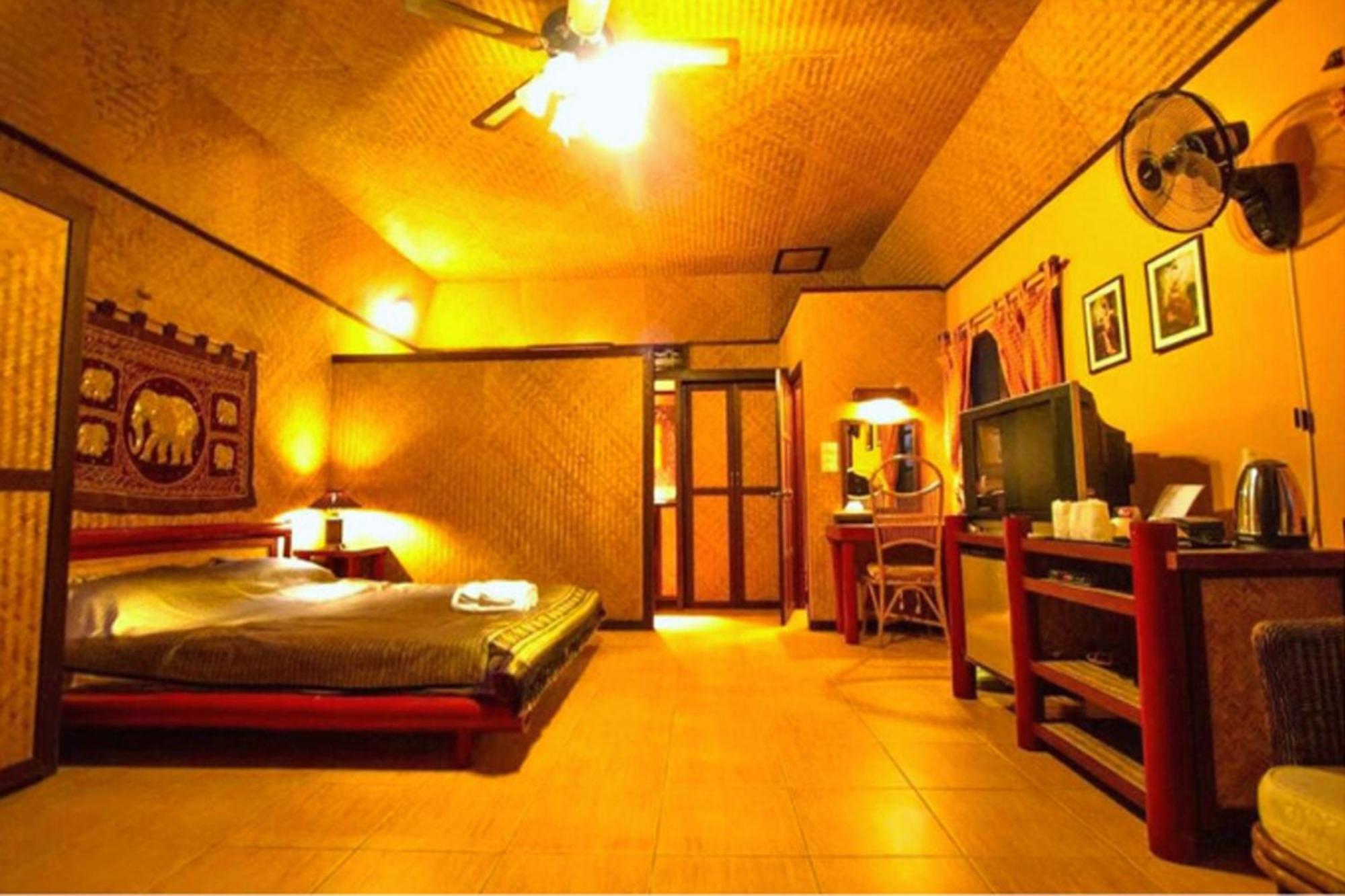 Hotel Old Tree'S House à Mae Ai Extérieur photo