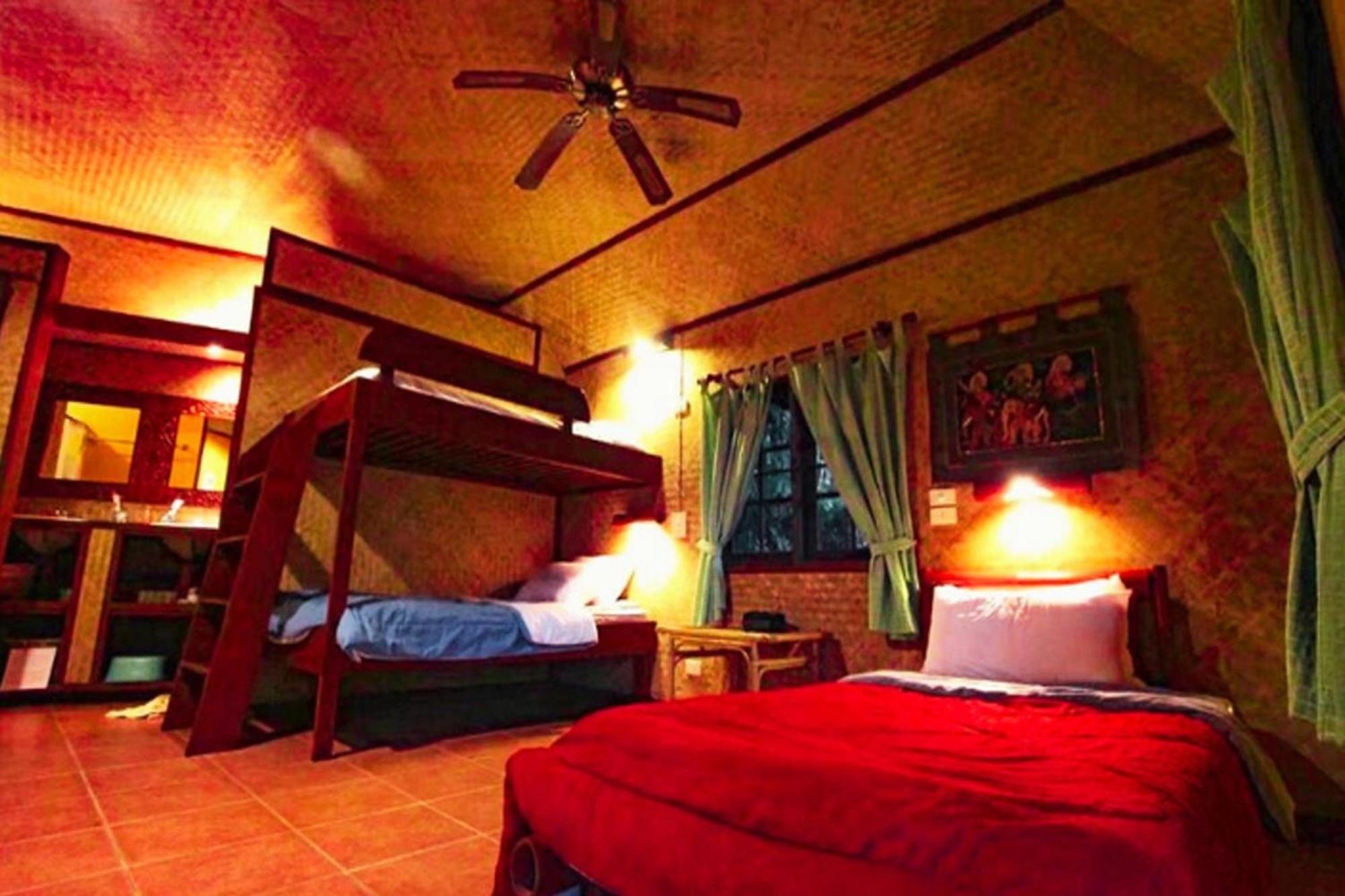 Hotel Old Tree'S House à Mae Ai Extérieur photo